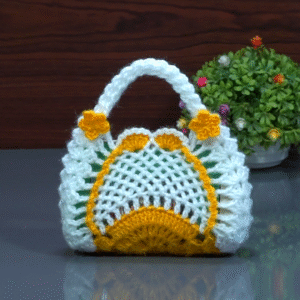 Crocheted Mobile Bag For Girls