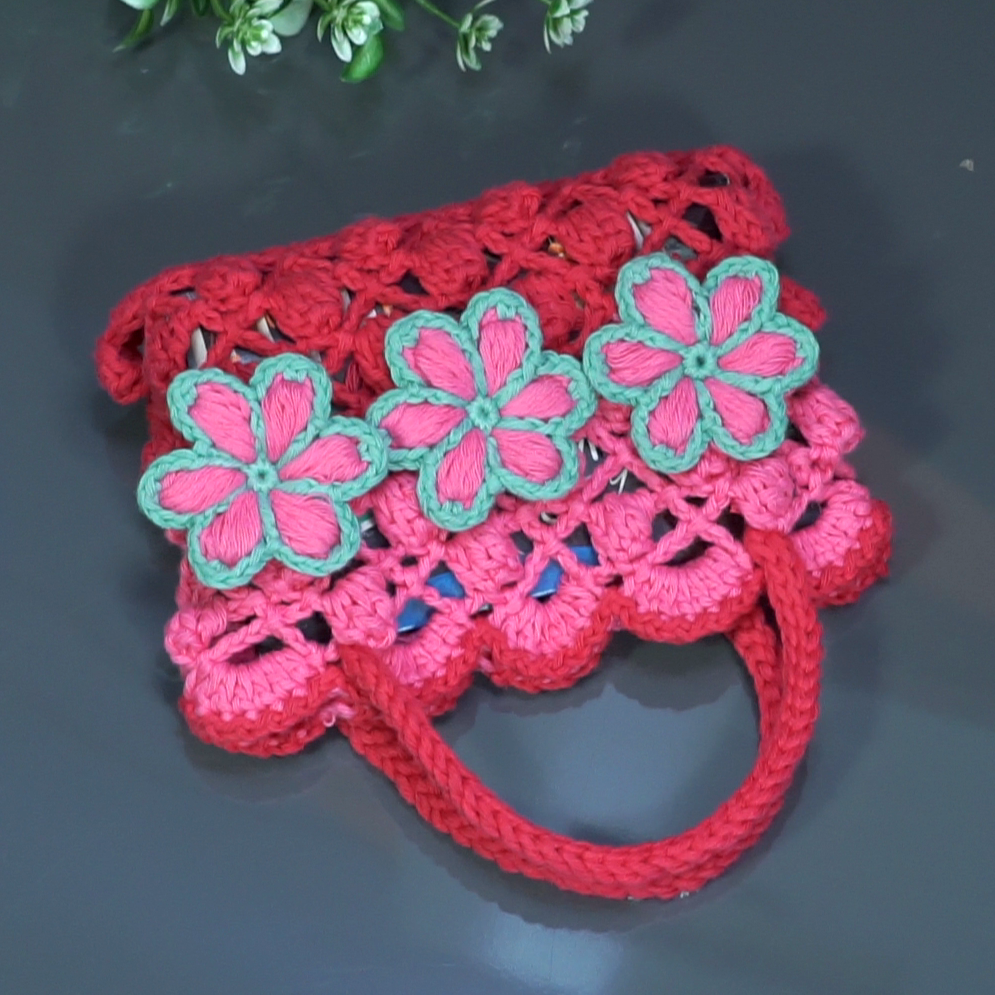 Small Woolen Bag With Flowers - Image 2