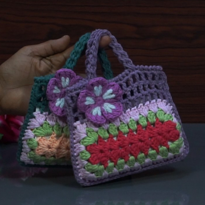Beautiful Woolen Carry Bag - Image 4