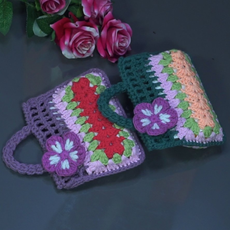 Beautiful Woolen Carry Bag - Image 3