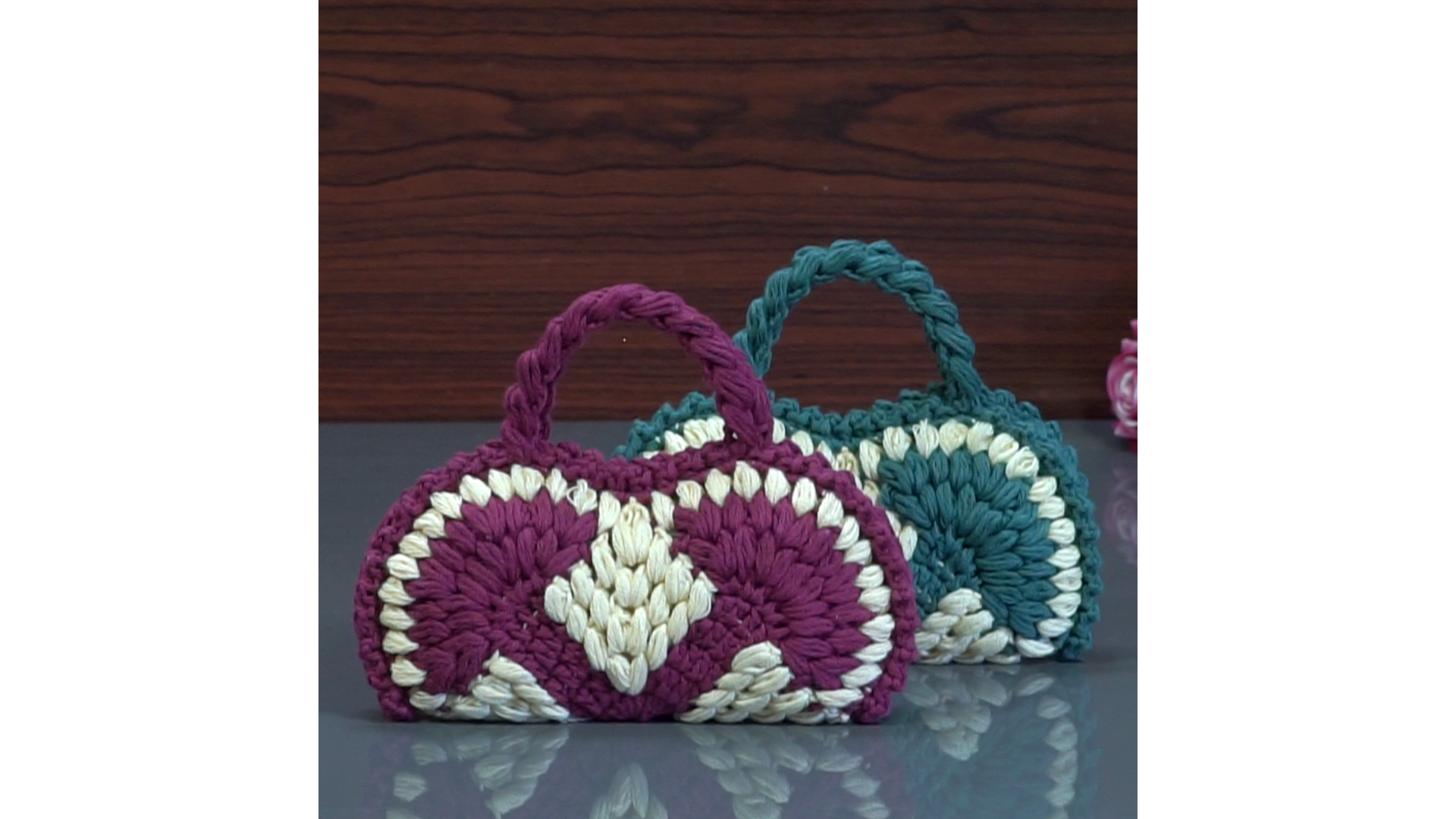 Beautiful Stylish Woolen Bag For Girls - Image 3