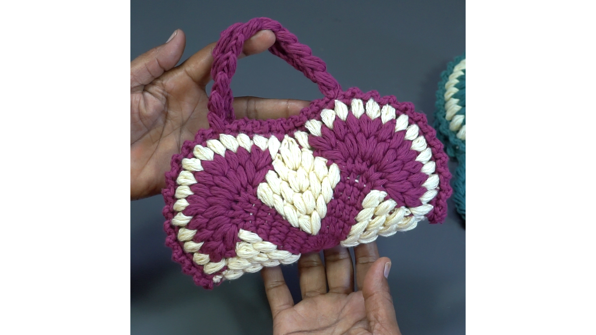 Beautiful Stylish Woolen Bag For Girls